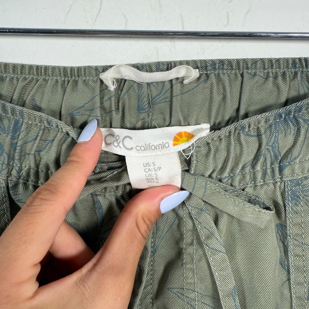 C & C California Army Green Floral Print Elastic Cuffs Jogger Pants Size S - Picture 6 of 12